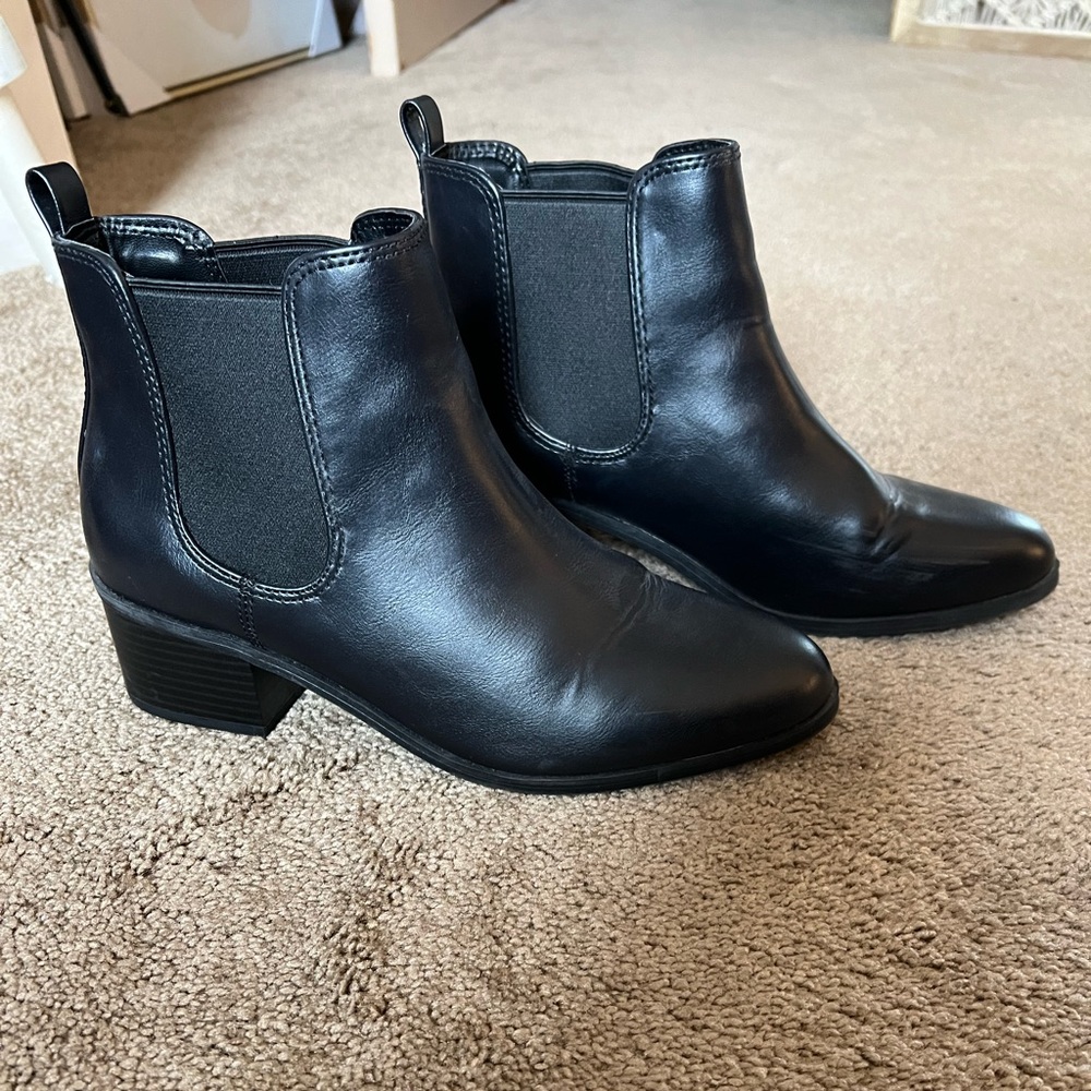 A New Day Black Ankle Boots Size 8